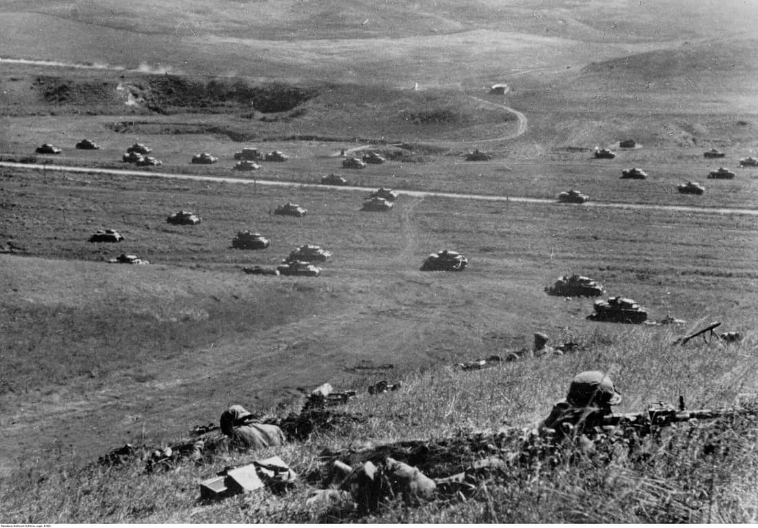 German tanks in battle formation in a mountain valley in the Caucasus. Infantry positions are also visible.