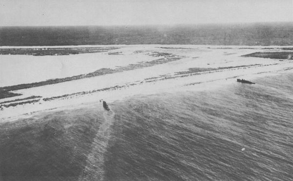 HIJMS Patrol Boat No.32 (left) and Patrol Boat No.33 (right)