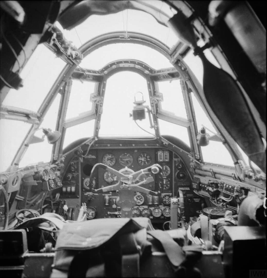 IWM caption : Interior view of the instrument panel and flying controls in the cockpit of a Bristol Beaufighter Mark IF of No. 252 Squadron RAF at Chivenor, Devon.