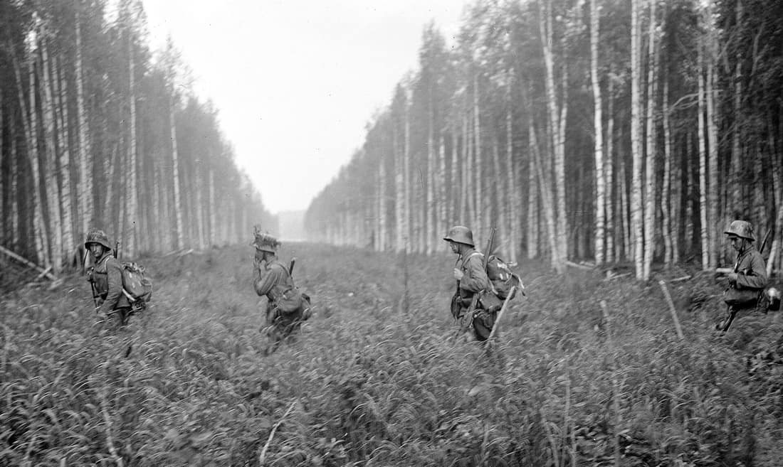 Pälksaari-Tohmajärvi, Miehet jättävät rajan taakseen