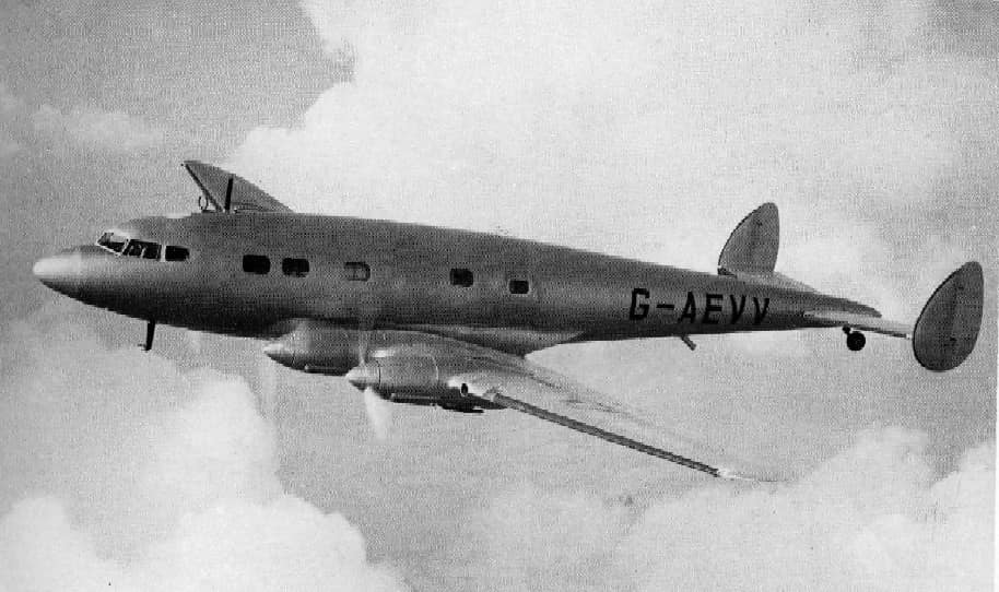 The prototype D.H.91 Albatross, G-AEVV, over Hatfield, September 1938