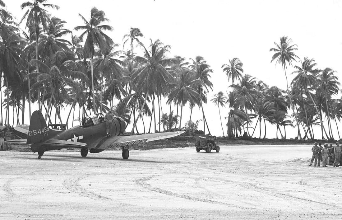A USAAF Douglas A-24B-5-DT (S/N 42-54459) Banshee of the 531st Fighter Squadron taxis on 13 December 1943. This was the first A-24B to arrive on Makin in the Gilbert Island Chain.