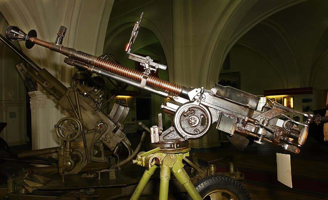 12,7-мм СТАНКОВЫЙ ПУЛЕМЕТ ДШК обр. 1938 г. НЯ№951 ГЕРОЯ СОВЕТСКОГО СОЮЗА МЛАДШЕГО СЕРЖАНТА И. Н. БРУСОВА. 25 января 1945 г., обороняя переправу через р. Одер, командир зенитно-пулеметного расчета младший сержант И. Н. Бр