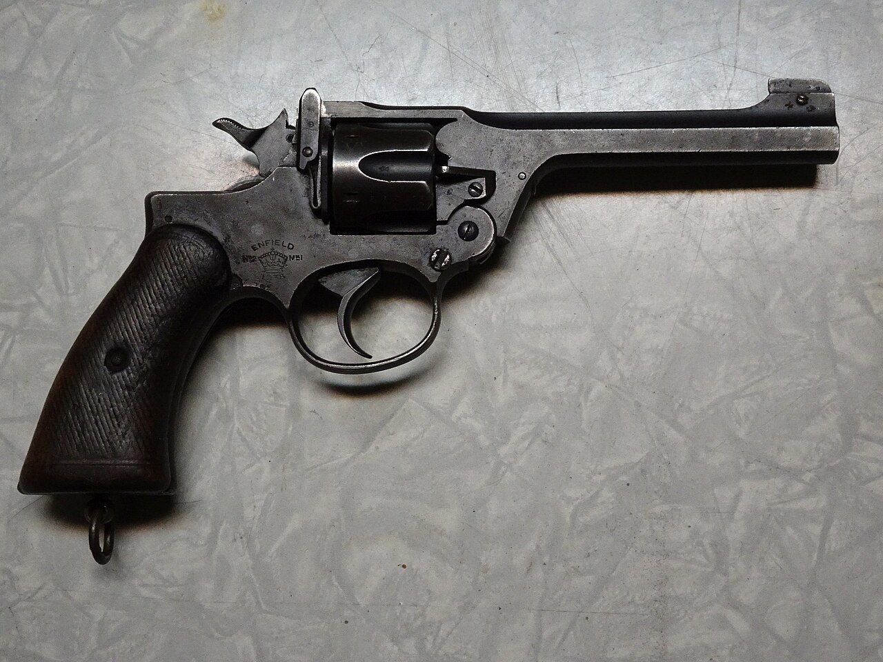 Enfield No. 2 Mk 1 mfg 1938 in original condition, with hammer spur. Operates both single and double action.