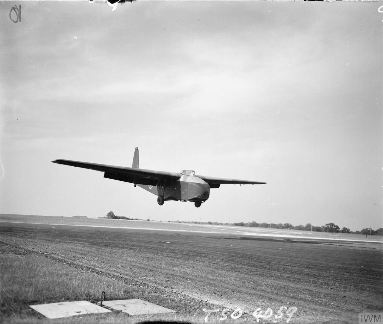 Aircraft of the Royal Air Force 1939-1945; General Aircraft Gal.49 Hamilcar. Hamilcar Mark I of No. 38 Group, about to land at Tarrant Rushton, Dorset, during an airborne exercise.