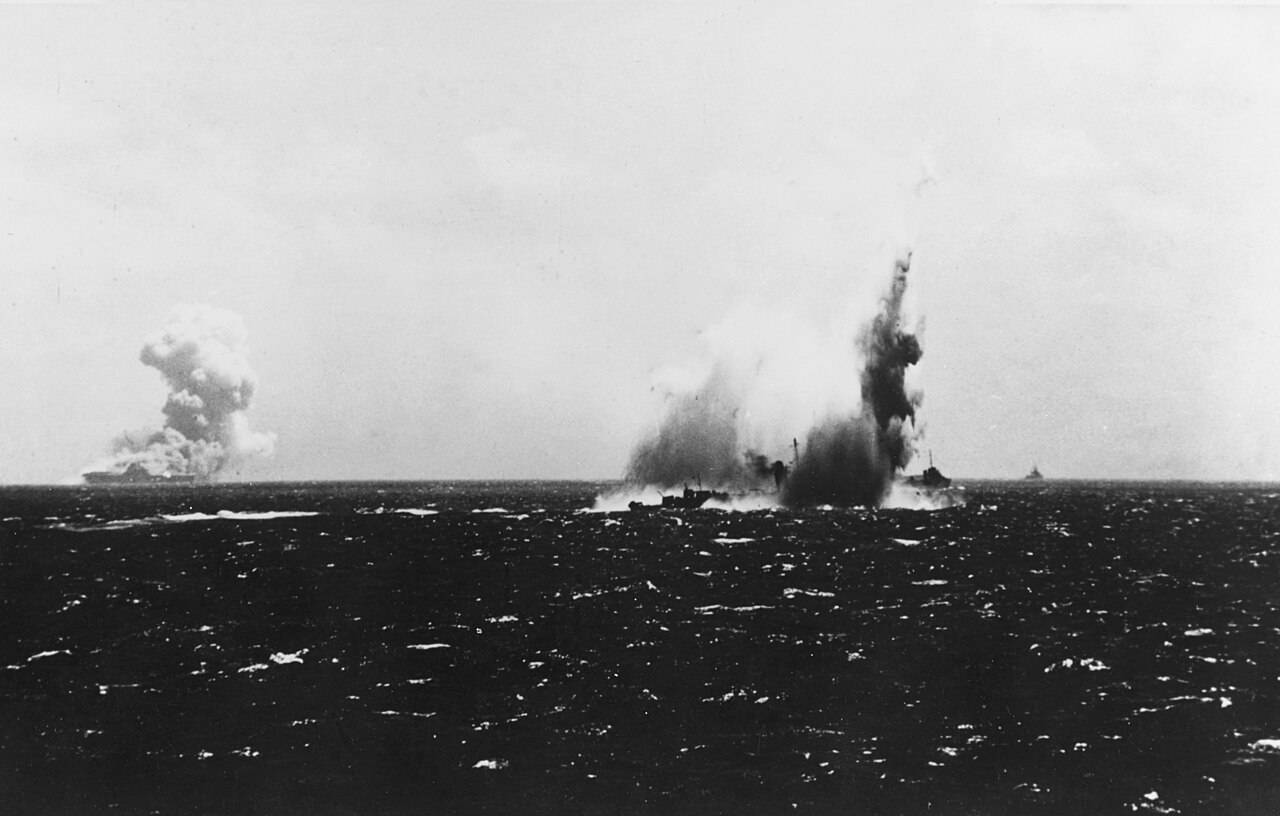 The U.S. Navy Sims-class destroyer USS O'Brien (DD-415) is torpedoed by the Japanese submarine I-19 during the Guadalcanal Campaign, on 15 September 1942. The aircraft carrier USS Wasp (CV-7), torpedoed a few minutes ear
