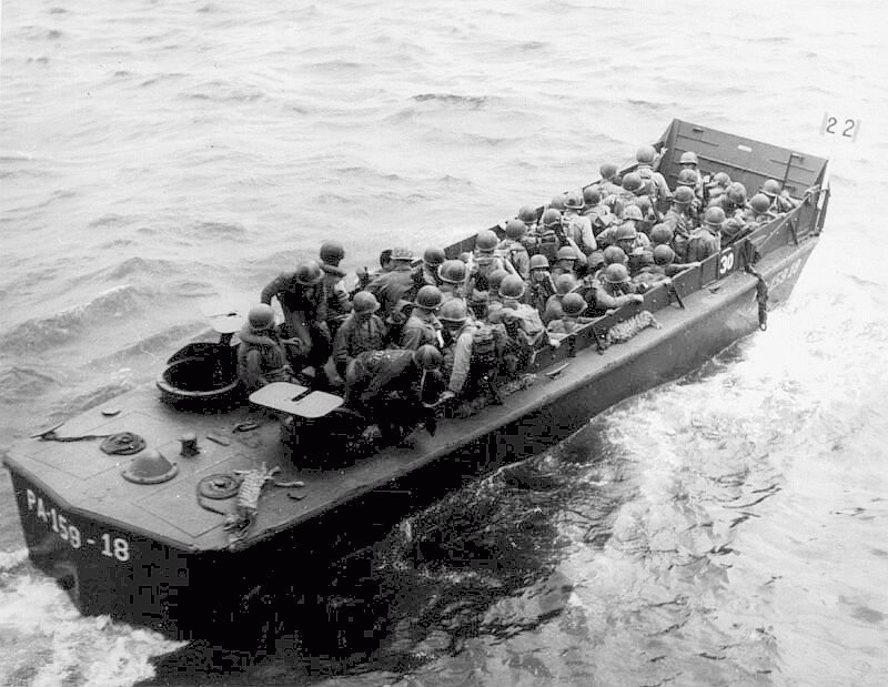 USS Darke (APA-159)'s, LCP(R) 18, possibly with Army troops as reinforcements at Okinawa, circa 9 to 14 April 1945. US Navy photo.