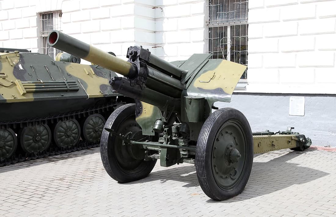 122mm M-30 howitzer