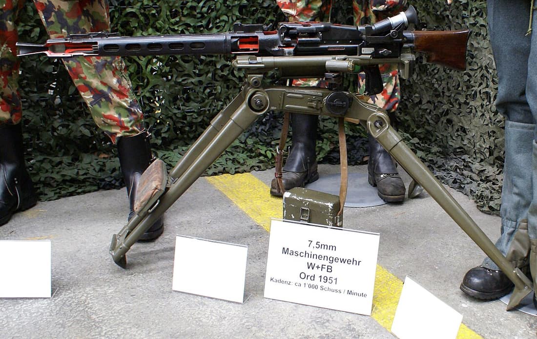 Swiss Army. 7.5mm MG 51 cutaway. Swiss Army Museum.
