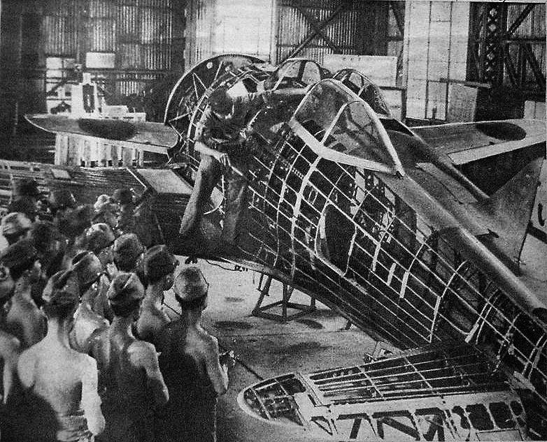 Skeleton of a Shoki at Shozawa Army Maintenance School. The plane in front should be a Shoki as well.
