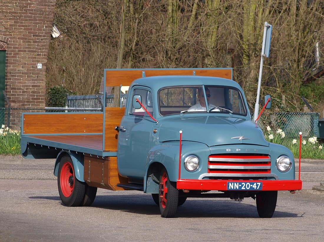 1953 Opel 1,75T 330