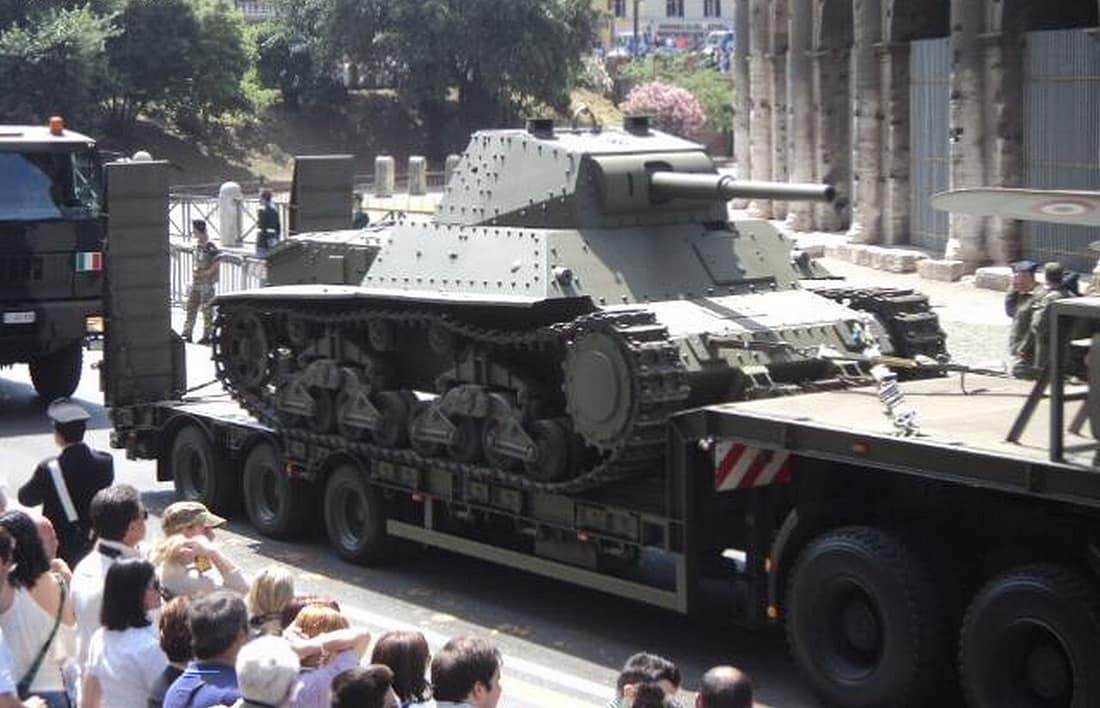 Army parade of Italy 2011