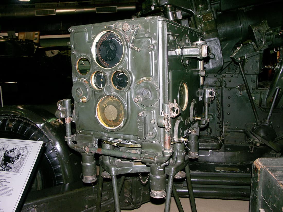 A Number 1 Mark III Predictor used with the QF 3.7 inch AA gun. The device is a mechanical analog computer used to track aircraft and control the attached anti aircraft weapons. South African National Museum of Military 