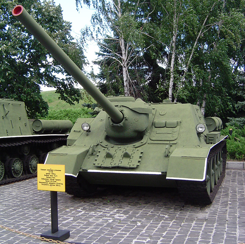 SU-100