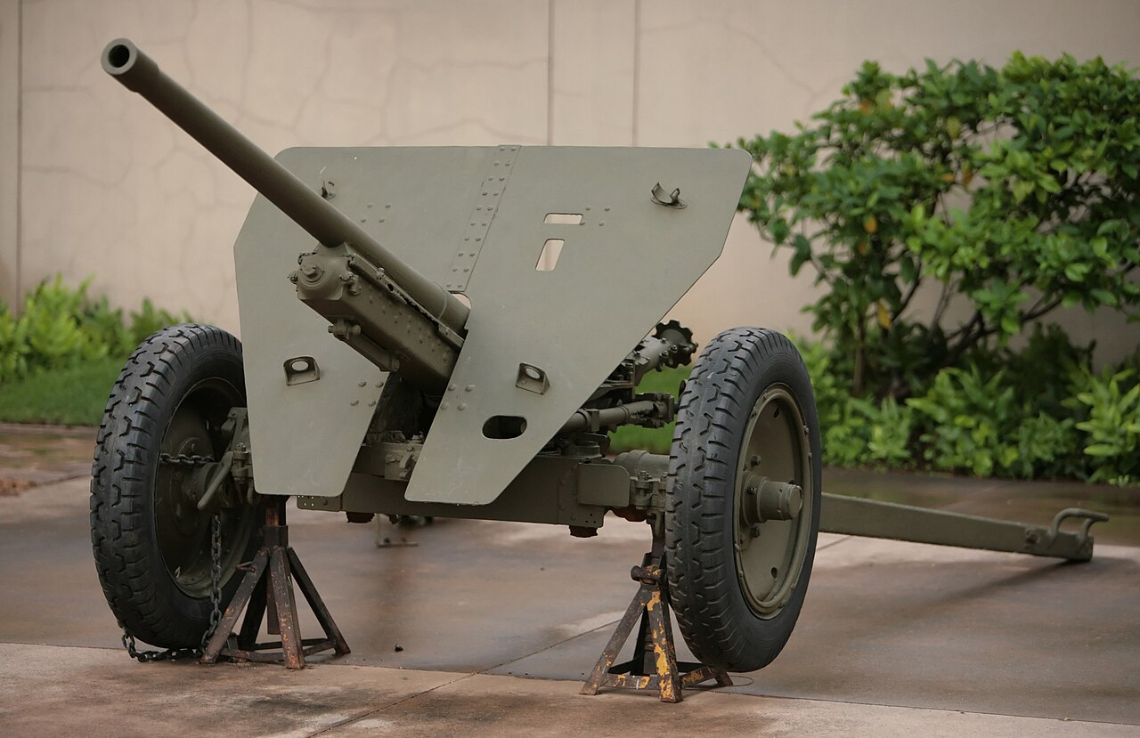 A Japanese World War II-era Type 1 47 mm anti-tank gun at the U.S. Army Museum in Honolulu, HI