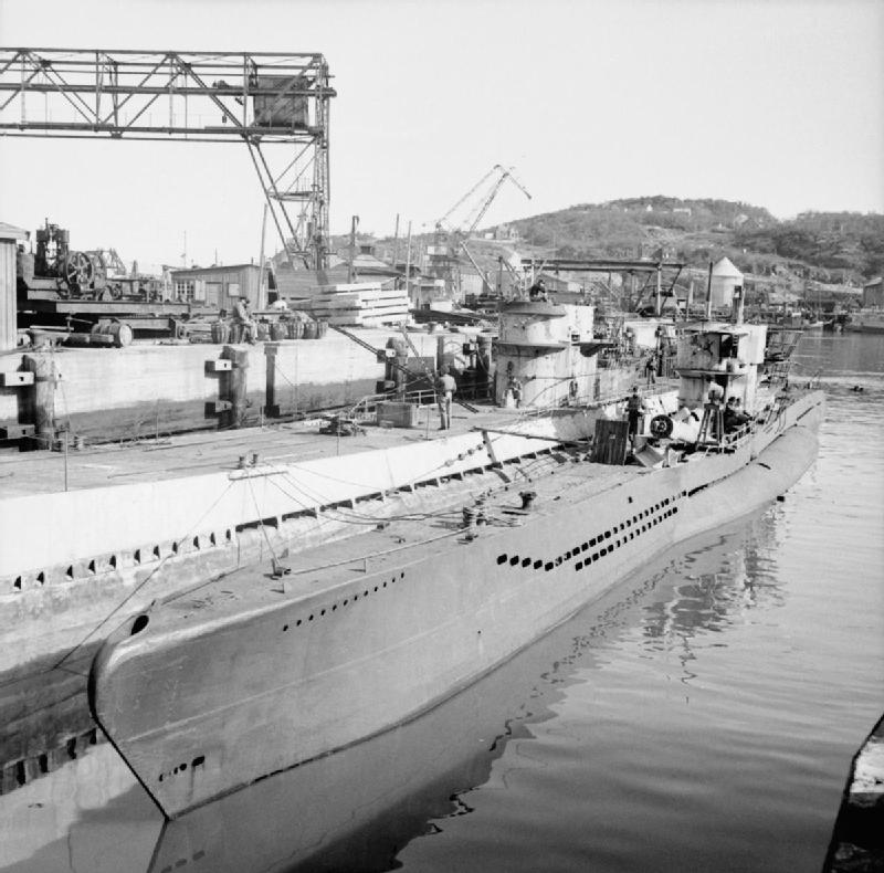 The Campaign in North-west Europe 1944-45 Captured U-boats at Trondheim, 19 May 1945. (Another photo from a different angle attributes these as a Type VII (U-953) and a Type IX (U-861)).